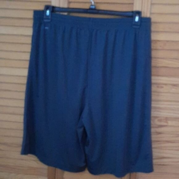 Reebok Dark Grey SpeedWick Wide Leg Jogging Basketball Gym Shorts Size XL - Picture 2 of 5